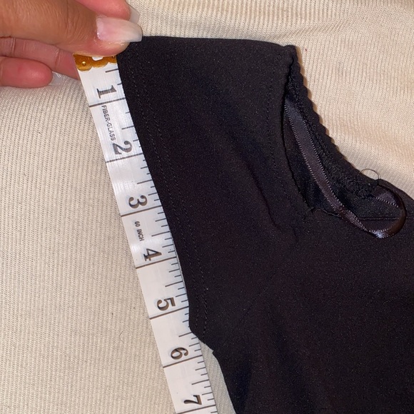 OFF THE SHOULDER WINDSOR DRESS - Picture 12 of 12